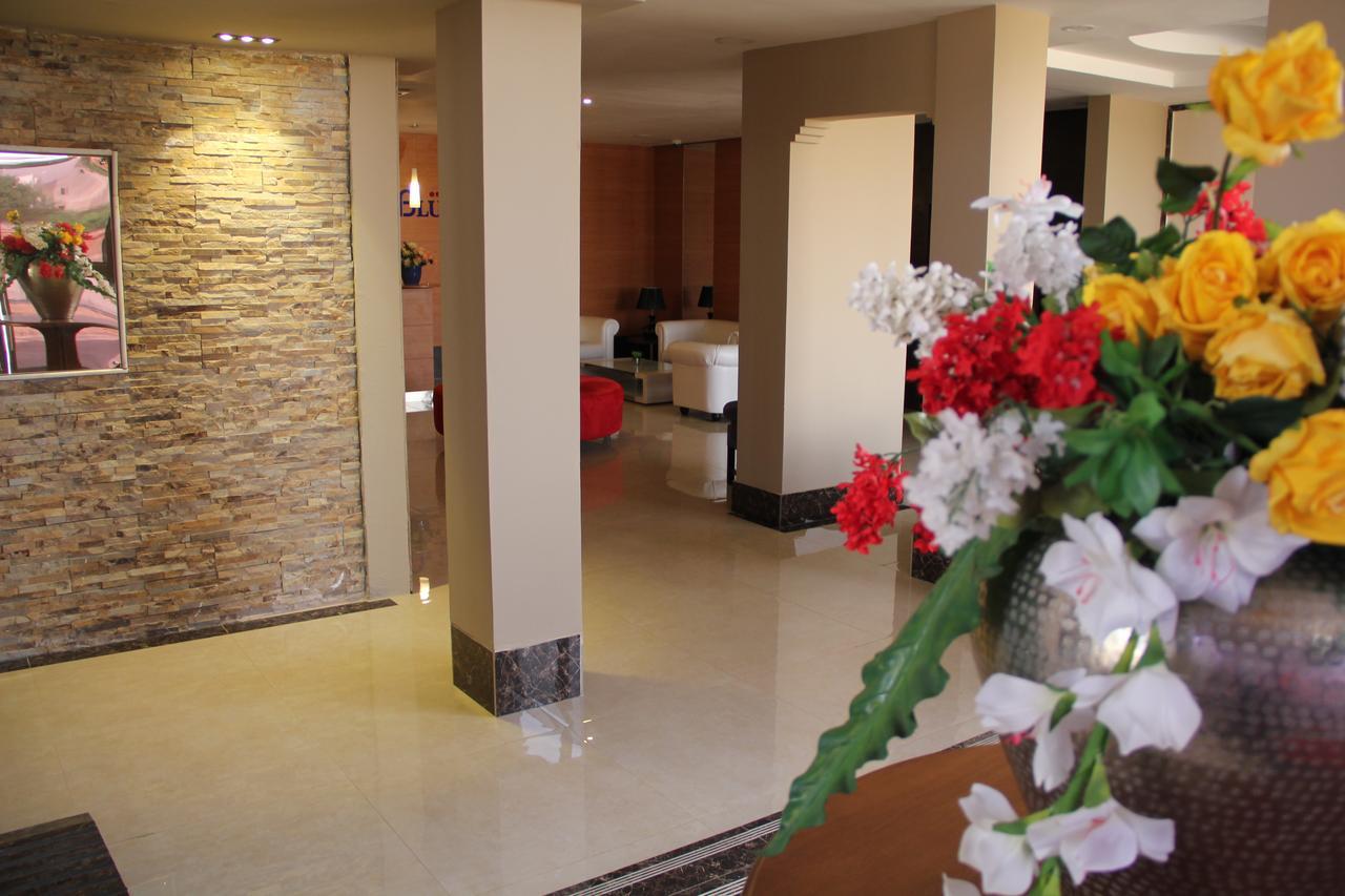 Casablu Hotel 누악쇼트 외부 사진