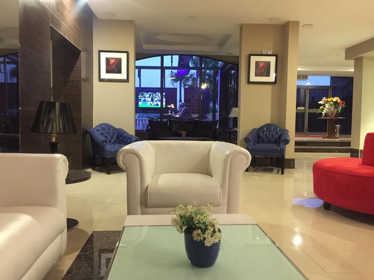 Casablu Hotel 누악쇼트 외부 사진