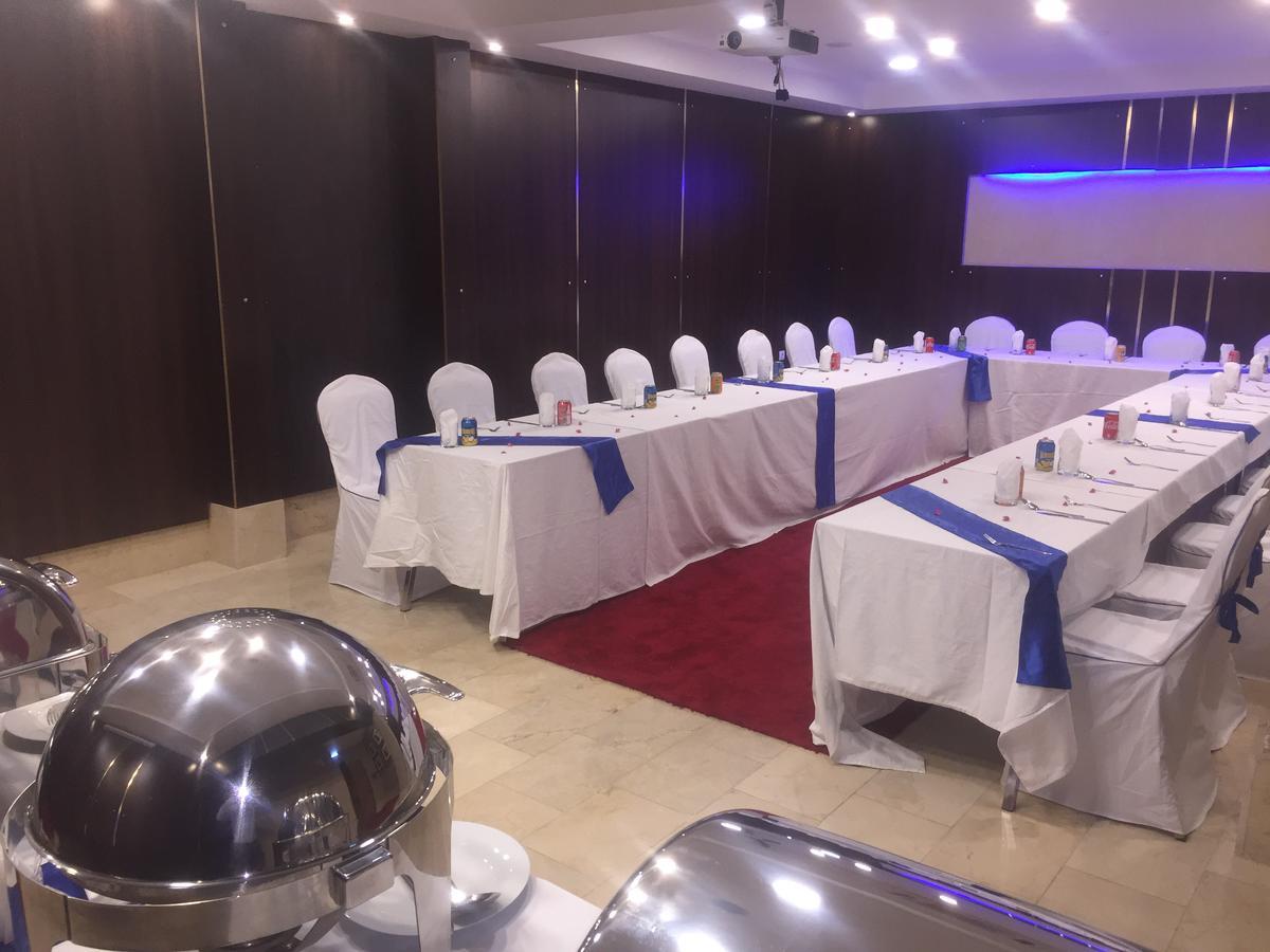 Casablu Hotel 누악쇼트 외부 사진